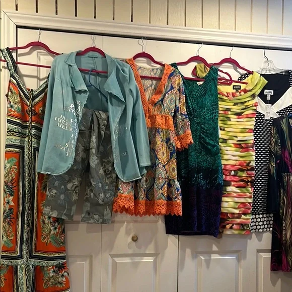 Colorful Patterned Dresses Collection - Picture 4 of 4